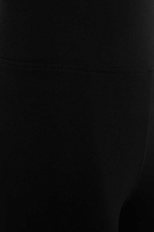 Czarne elastyczne legginsy z wysokim stanem i elastyczną dzianiną TWOAW20TA0087 - 11
