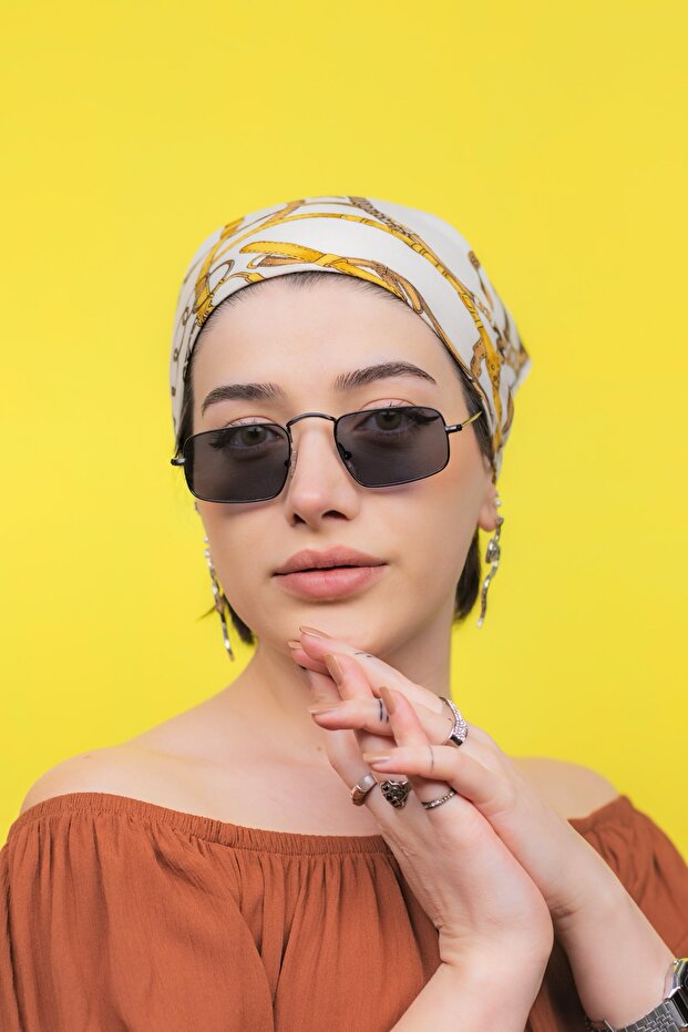 النظارات الشمسية الرجعية خمر الأسود