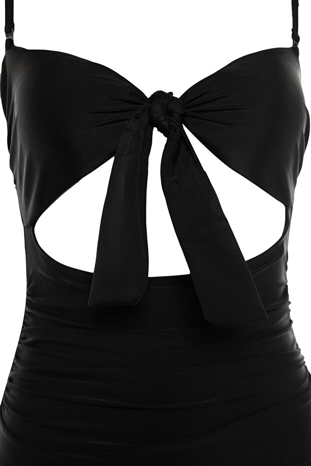 Siyah Cut Out Detaylı Straplez Kaplı Regular Mayo TBESS22MA0001 - 7