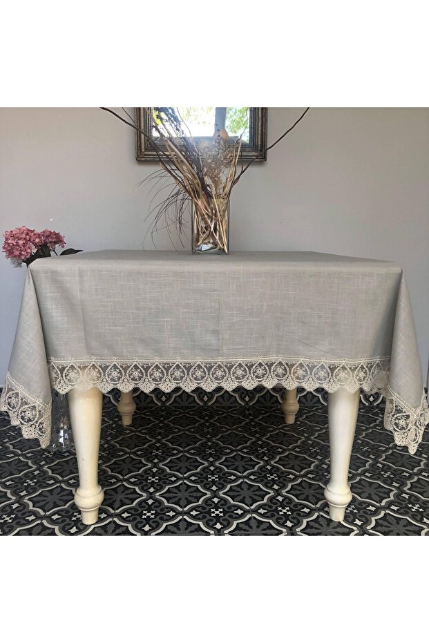 مفرش طاولة دانتيل 150x150 سم - 1