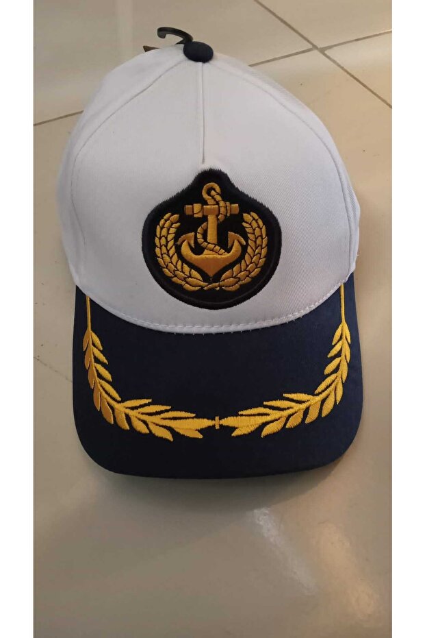 قبعة الكابتن - 1