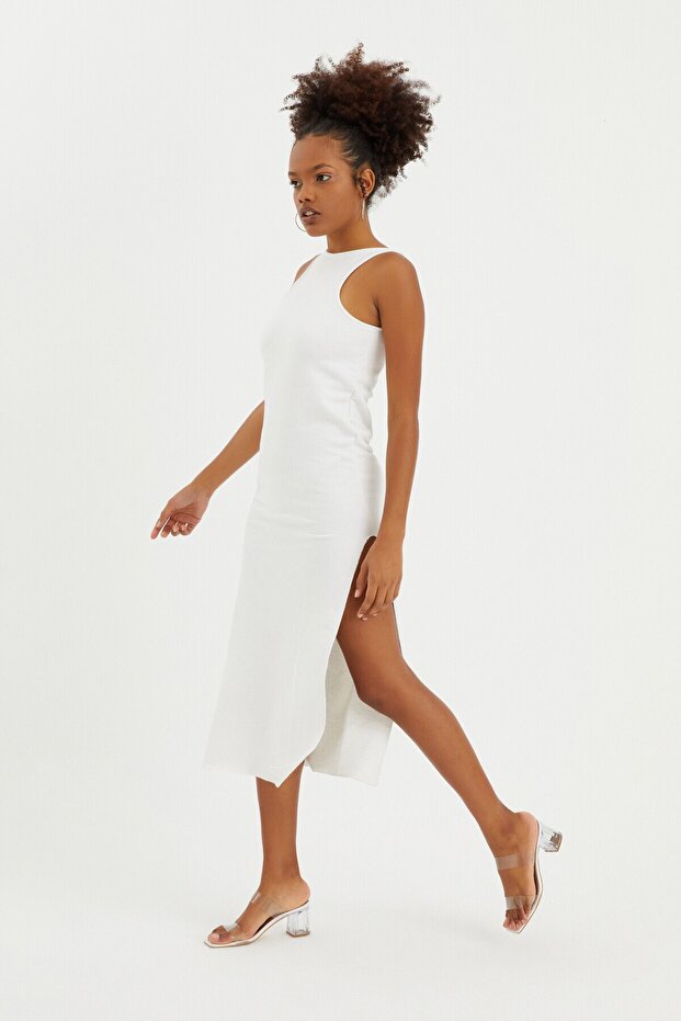 Yırtmaçlı Elbise - 3