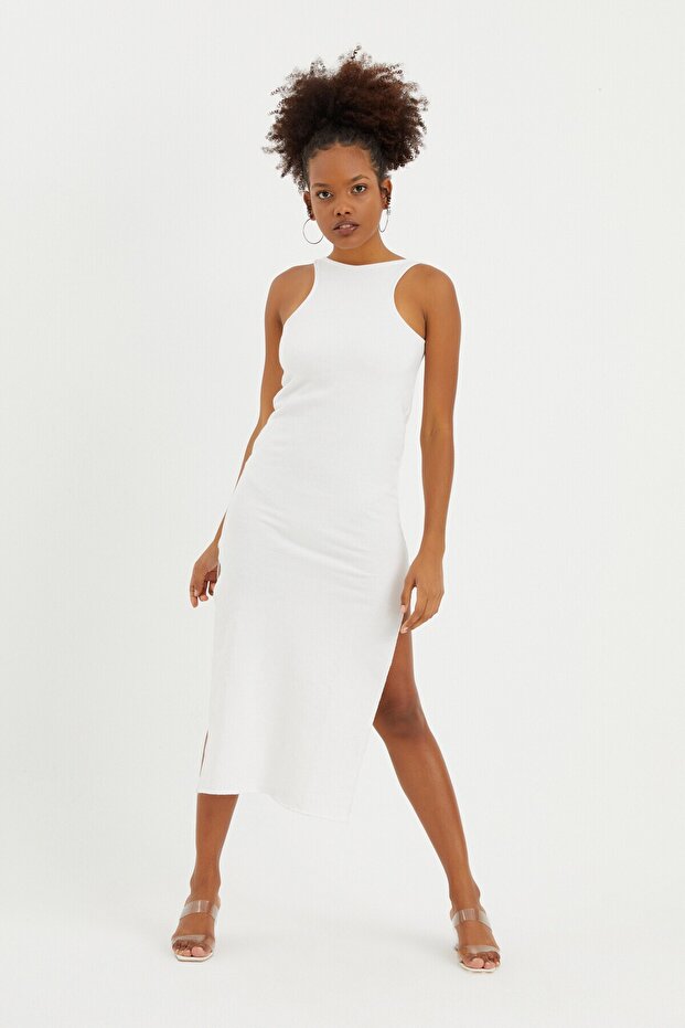 Yırtmaçlı Elbise - 2