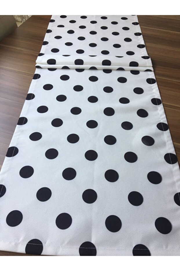 عداء طاولة منقط - 1