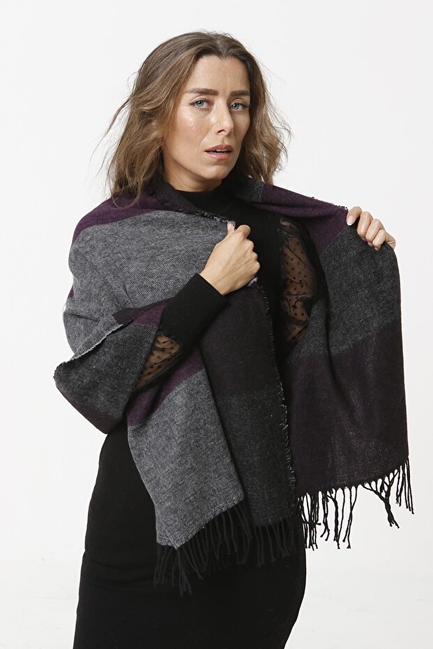Women's Gray Shawl