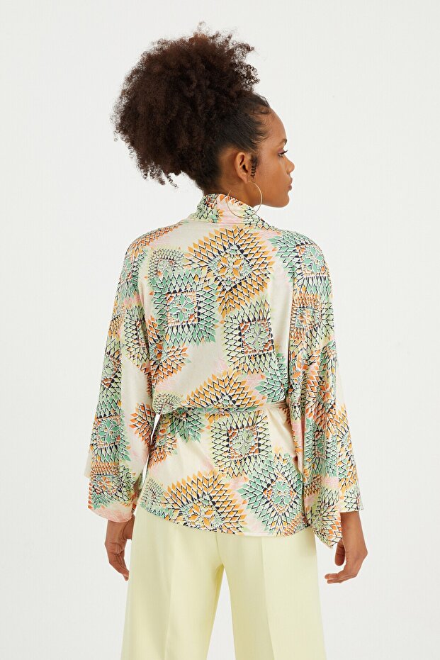 Kimonos & Caftans - 6