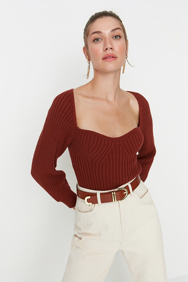 Kahverengi Crop Kalp Yaka Triko Kazak TWOAW22KZ1760 - 2