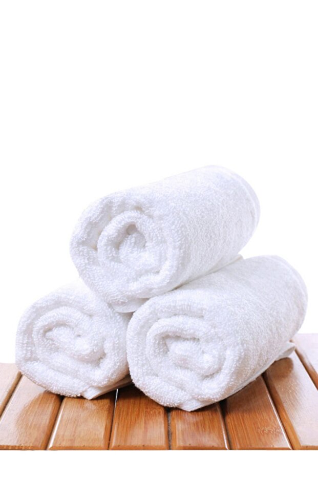 3 Pieces White Color Bath Towels