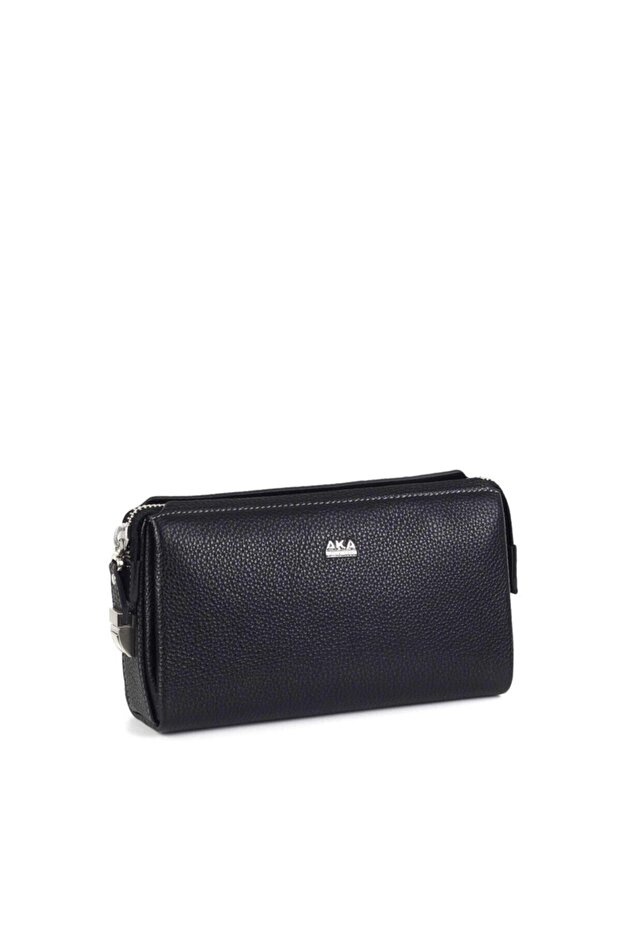 365 Aka Portfolio Bag باللون الأسود