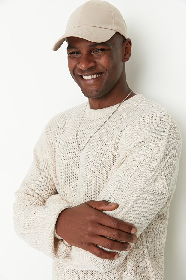 Unisex Beżowy Sweter Oversize Z Dzianiny - Okrągły Dekolt Z Rozcięciem Tmnaw21Kz0552 - 2