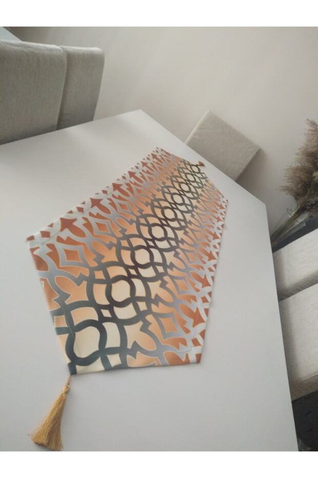 Ottoman Patterned Runner Table - Gradient - 3