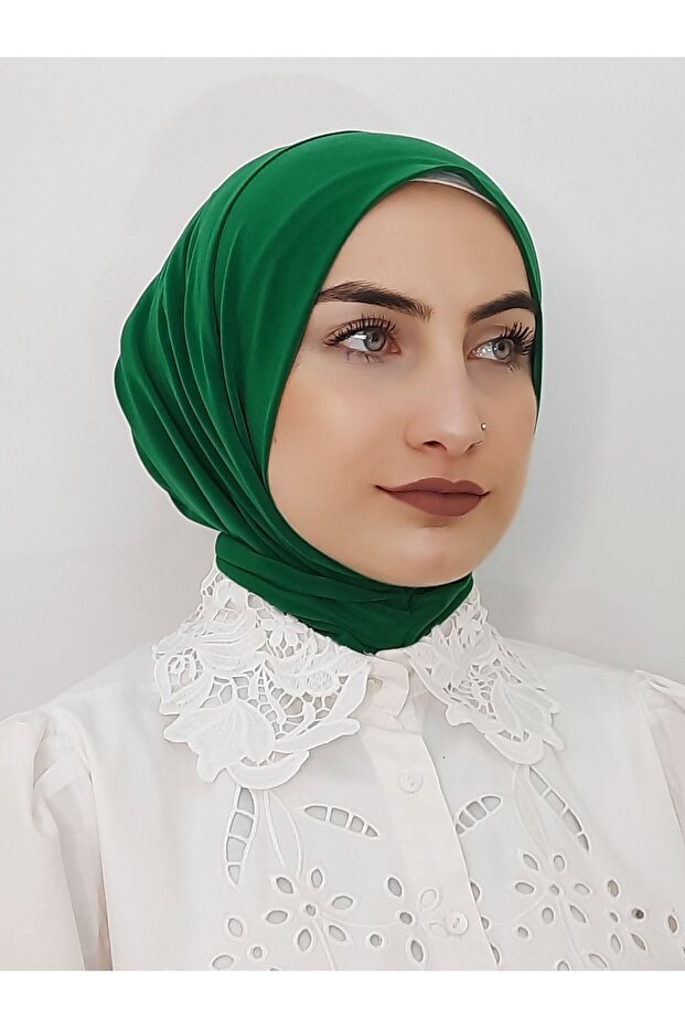 شال جاهز مزود بمشبك، لون أخضر صحي