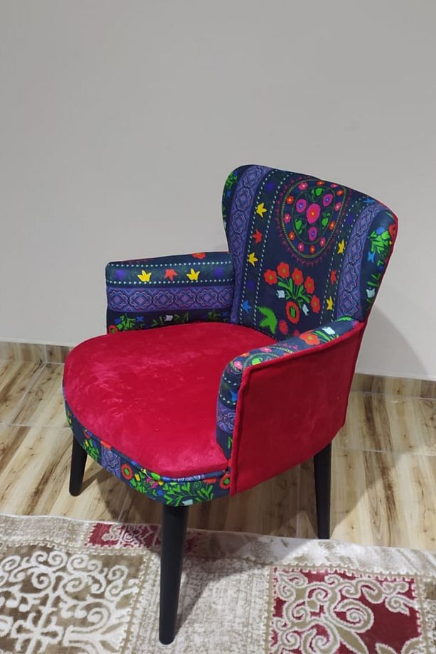 Berjer - Tekli Koltuk - Etnik Desen - Ahşap Ayak - Nubuk Kumaş - Kırmızı - 1