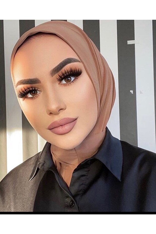 وشاح جاهز مزود بمشبك، شال Hijap Camel