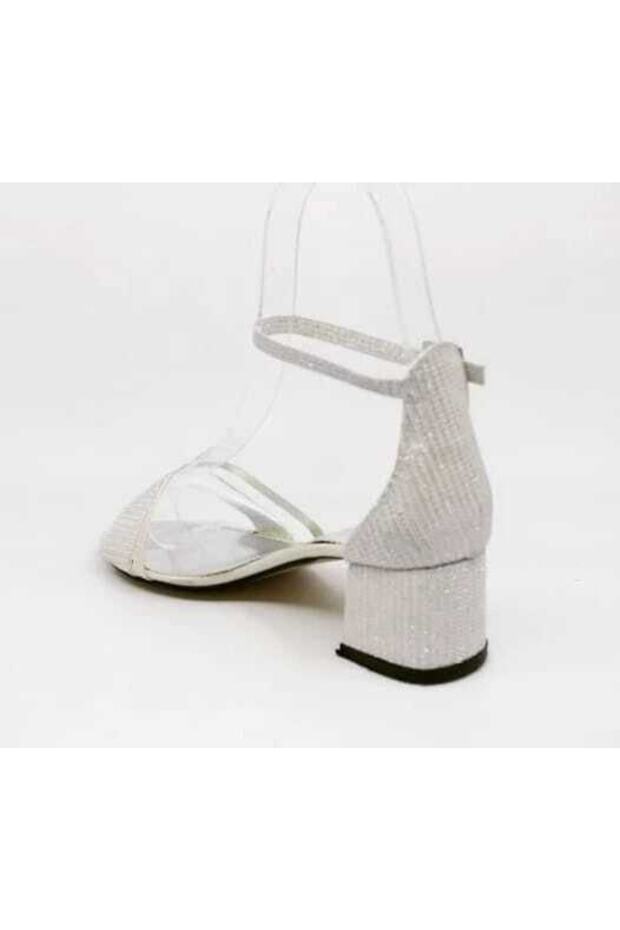 Girl's Strappy Heeled Shoes