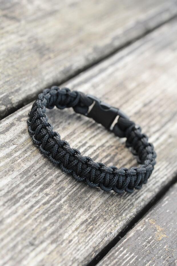 Black Paracord Men's Bracelet