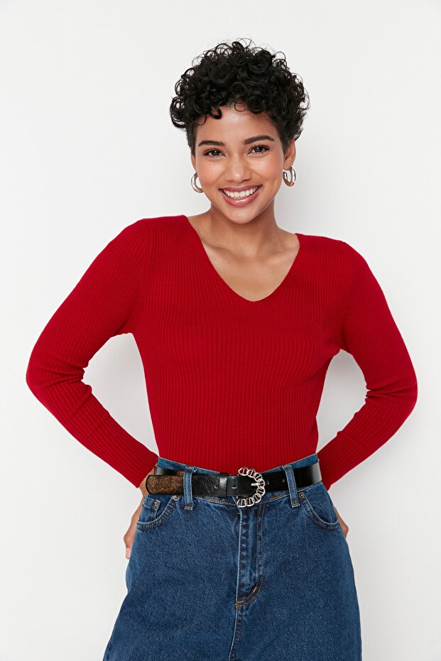 Roter Strickpullover mit V-Ausschnitt TWOAW22KZ1903 - 4