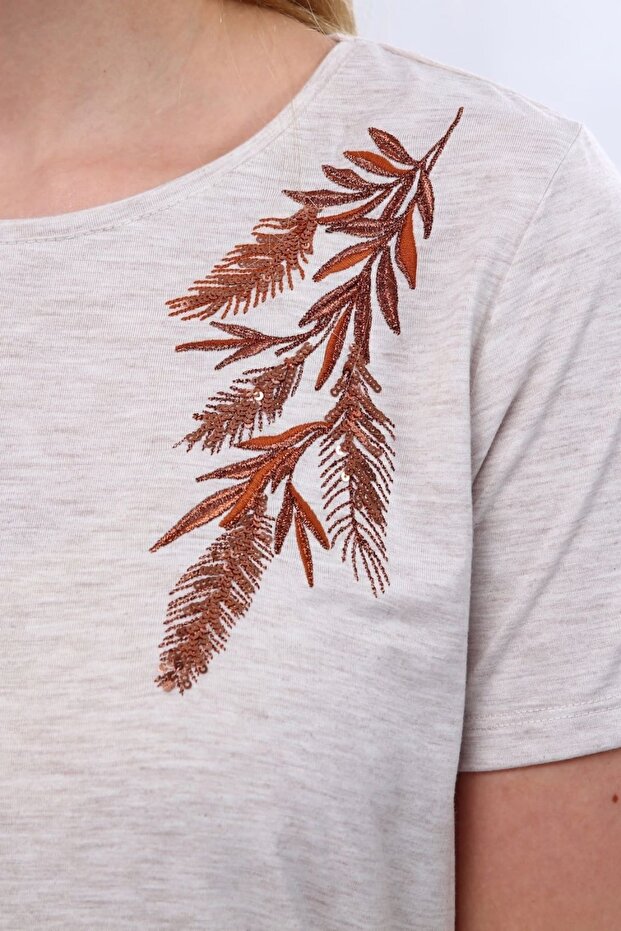 بالاضافة الى حجم بلوزة مطرزة - 5