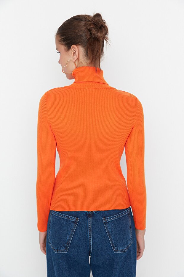 Orangefarbener Basic-Rollkragenpullover TWOAW21KZ1279 - 5
