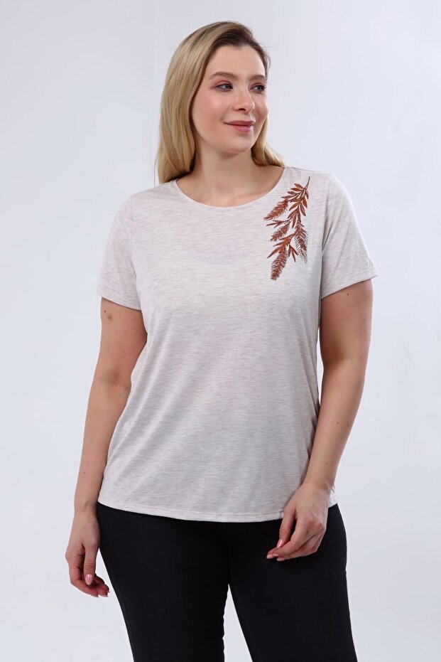 بالاضافة الى حجم بلوزة مطرزة - 4