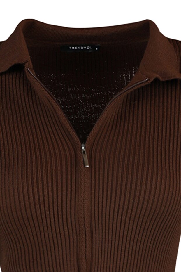 Kahverengi Crop Fermuarlı Triko Hırka TWOAW21HI0154 - 8