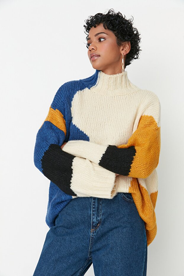 Weite Passform - Weicher Strickpullover mit Farbblockdesign TWOAW20XS0047 - 2