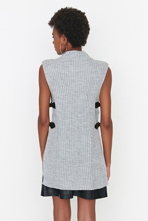 Szary sweterek z dzianiny TWOAW20FV0117 - 5