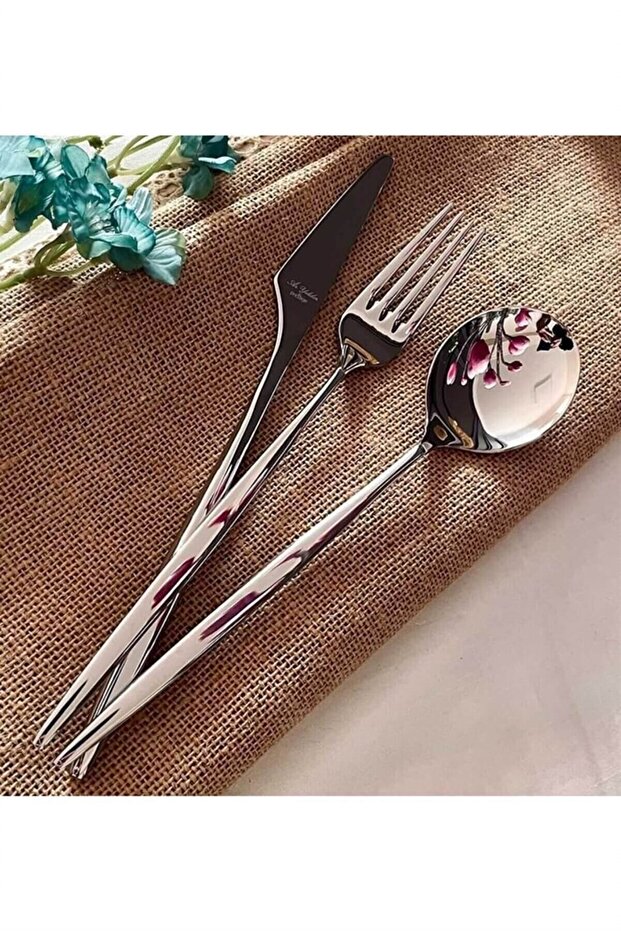 Studio 89 Piece Cutlery Set