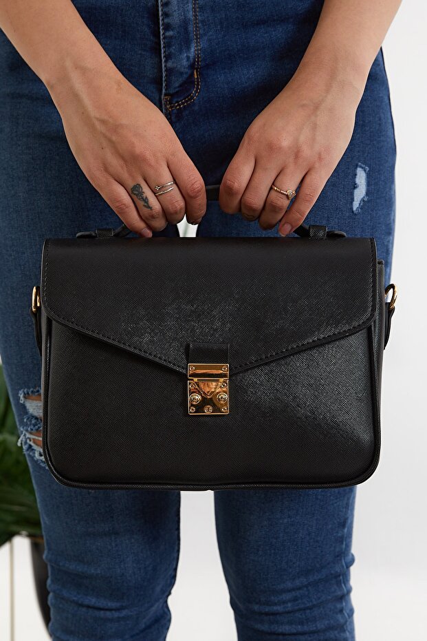 Kilitli Siyah Çanta - 6