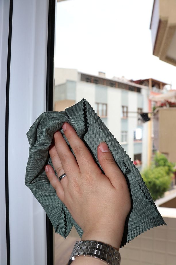 ( 1 Adet ) Mikrofiber Sihirli Cam Ve Ayna Temizlik Bezi 40*50 - 3