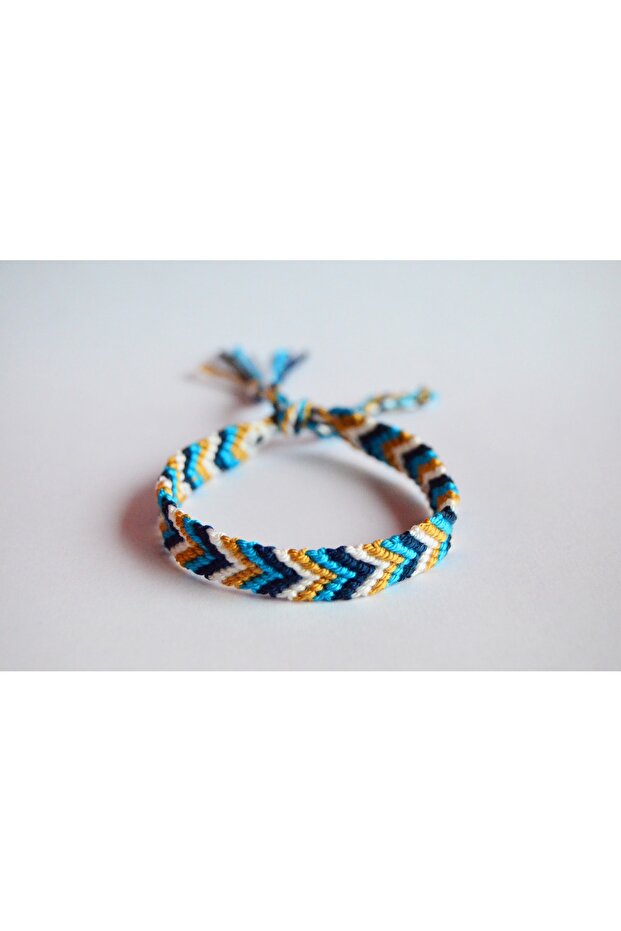 Unisex Handmade Friend Bracelet - Adjustable and Durable - Lasting Colors