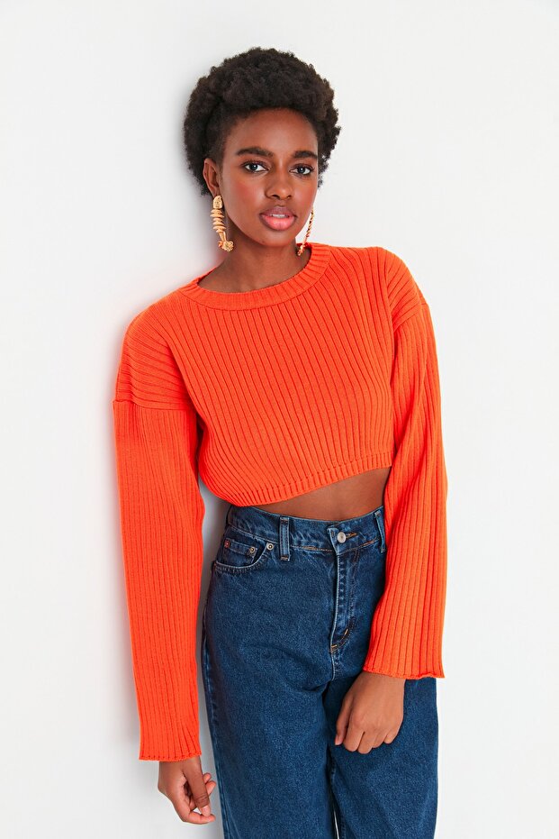 Trendyolmilla  Turuncu Süper Crop Triko Kazak TWOAW23KZ01068 - Görsel 3