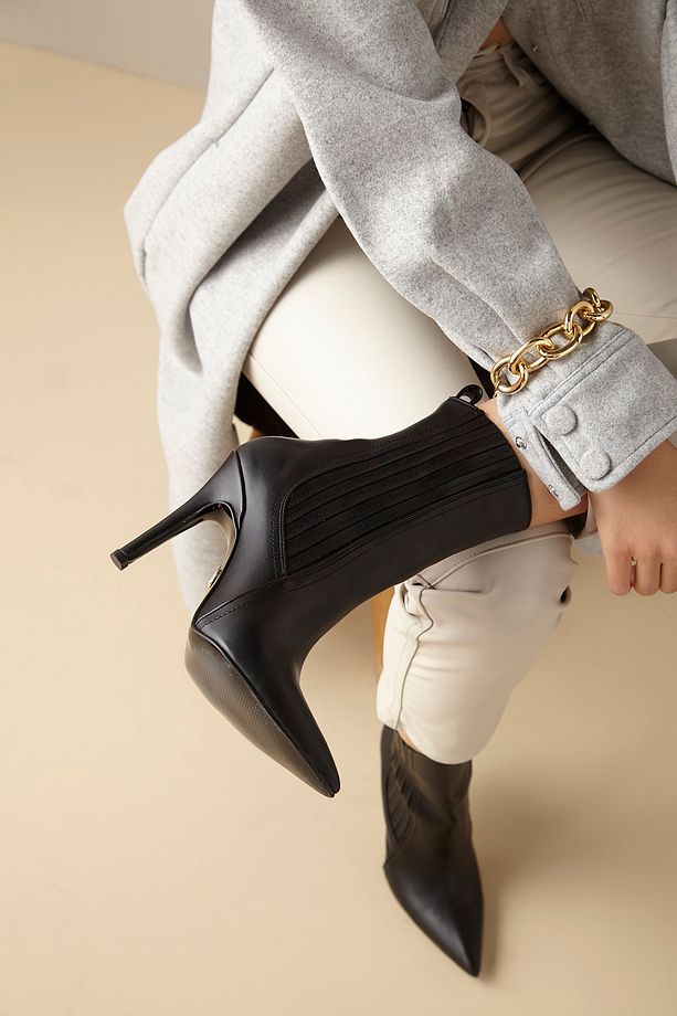 Orisha Lastik Detaylı Siyah Mat 10 Cm Kadın Bot & Bootie, Topuklu Ayakkabı - 7