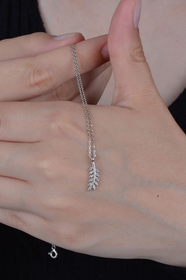 925 Ayar Defne Yaprağı Minimal Gümüş Kolye Kadın - 1