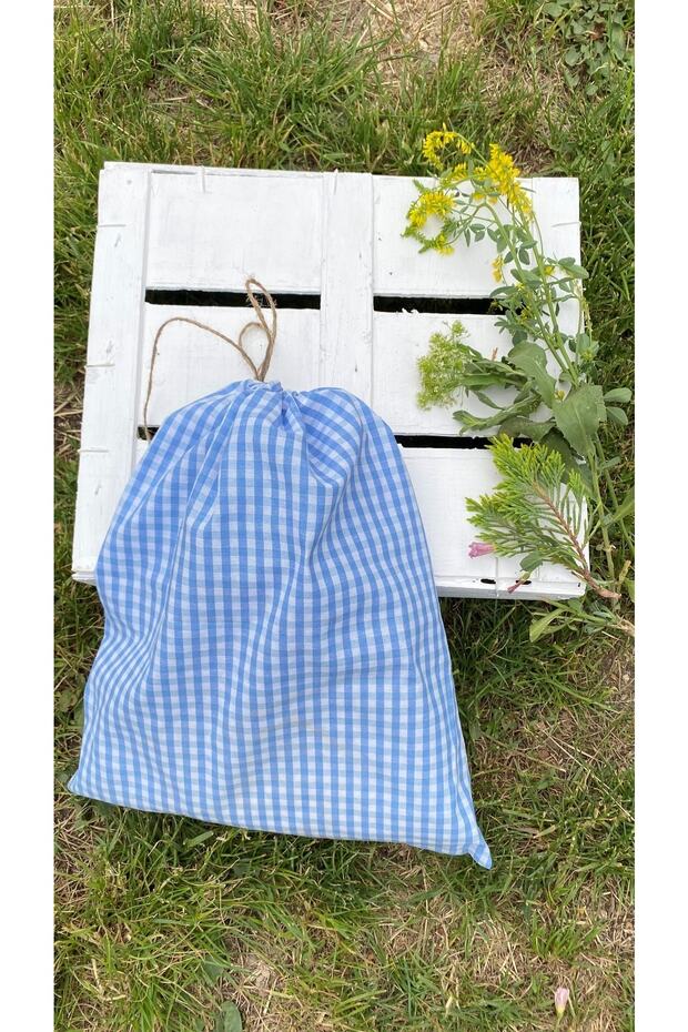 حقيبة هدايا كبيرة منقوشة باللون الأزرق الفاتح - 1