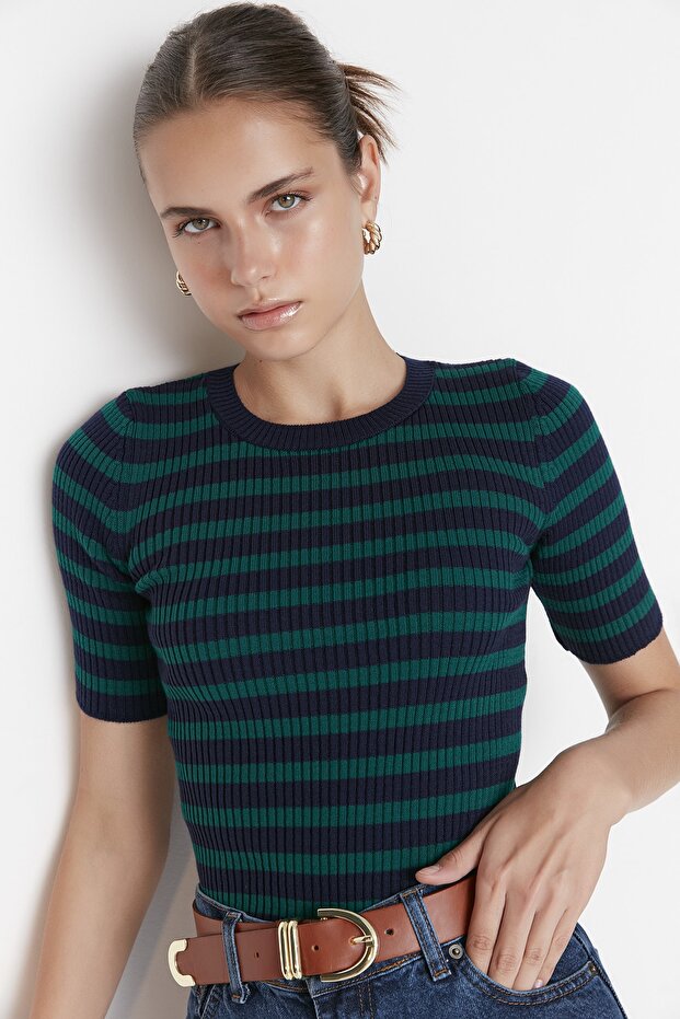 Marineblauer Basic-Strickpullover mit Streifen TWOSS20KZ0075 - 3