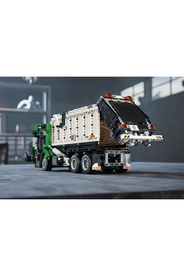 Technic 42078 Mack® Anthem - 5