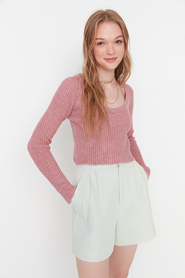 Trendyolmilla  Gül Kurusu Crop Yumuşak Dokulu Basic Triko Kazak TWOAW22KZ1453 - Görsel 3