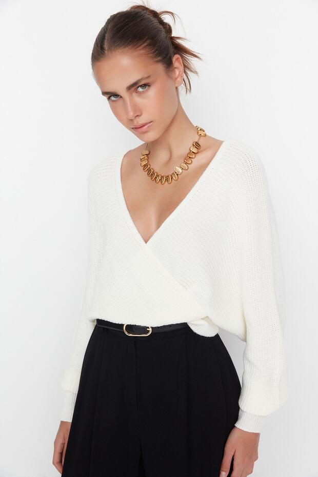 Ecrufarbener zweireihiger Strickpullover TWOAW21KZ1277 - 1