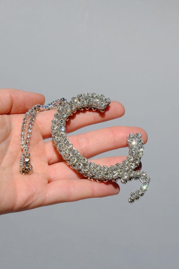 Silver 7 Cm ''C'' Letter Rearview Ornament