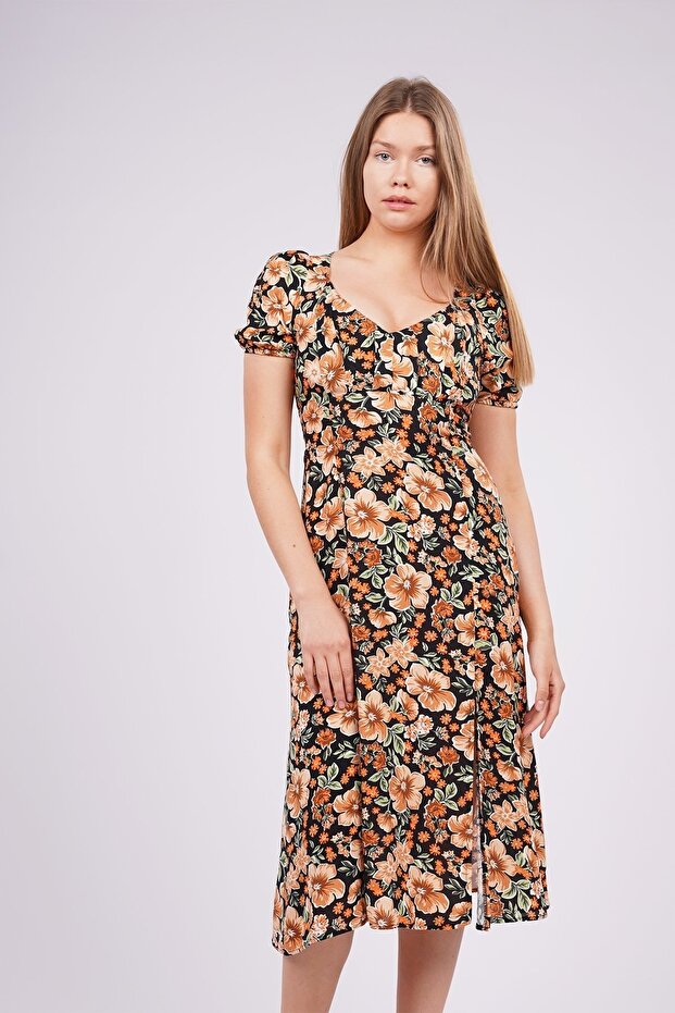 فستان منقوش بالزهور - 3