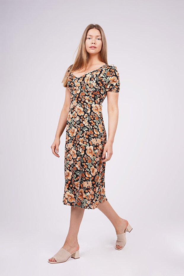 فستان منقوش بالزهور - 2