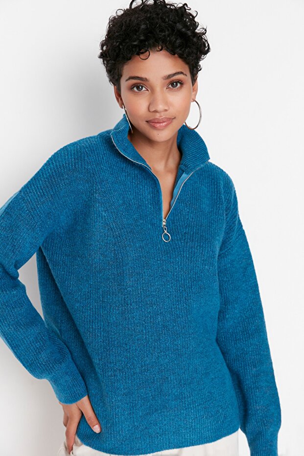 Blauer Strickpullover mit weicher Struktur und Reißverschluss TWOAW20XS0009 - 1