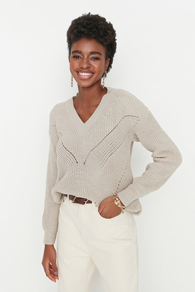 Beigefarbener Strickpullover mit V-Ausschnitt und Lochmuster TWOAW21KZ0690 - 3