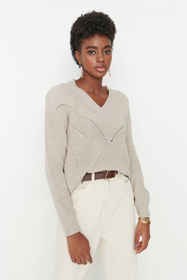 Beigefarbener Strickpullover mit V-Ausschnitt und Lochmuster TWOAW21KZ0690 - 4