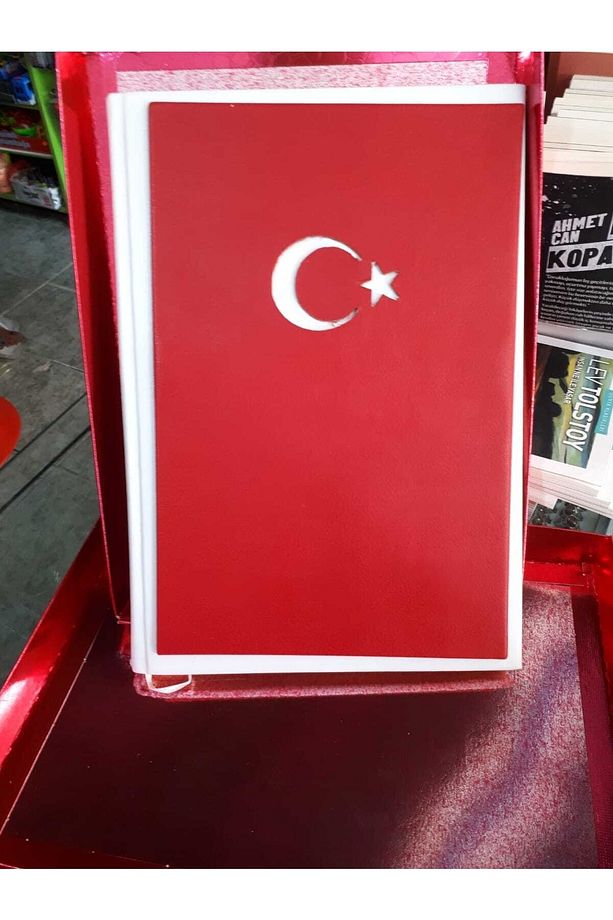 Türk Bayraklı Şeref Defteri - 3
