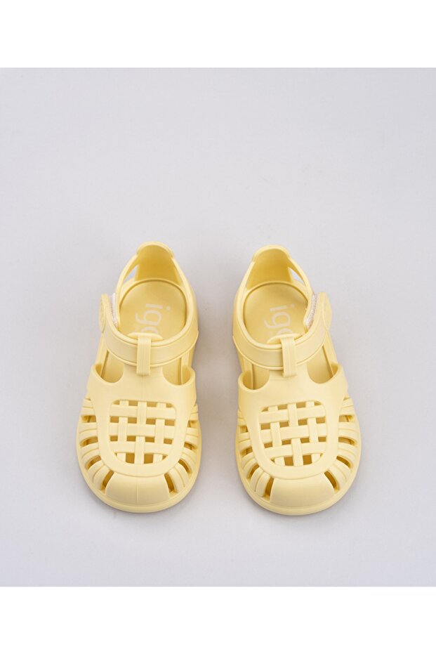 Tobby Solid Vanilla Sandals - 2