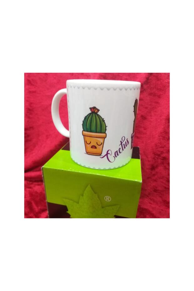 كوب بطبعة صبار