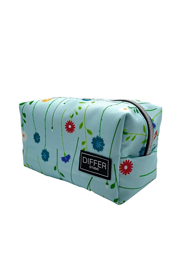 Daisy Patterned Light Blue Waterproof Large Internal Volume Pen Holder/makeup/cosmetic/travel/handbag