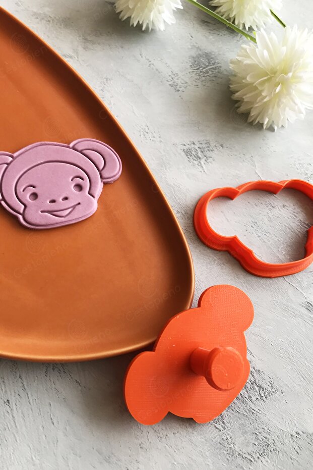 تشكيل العجينة بطبعة القرد - 1